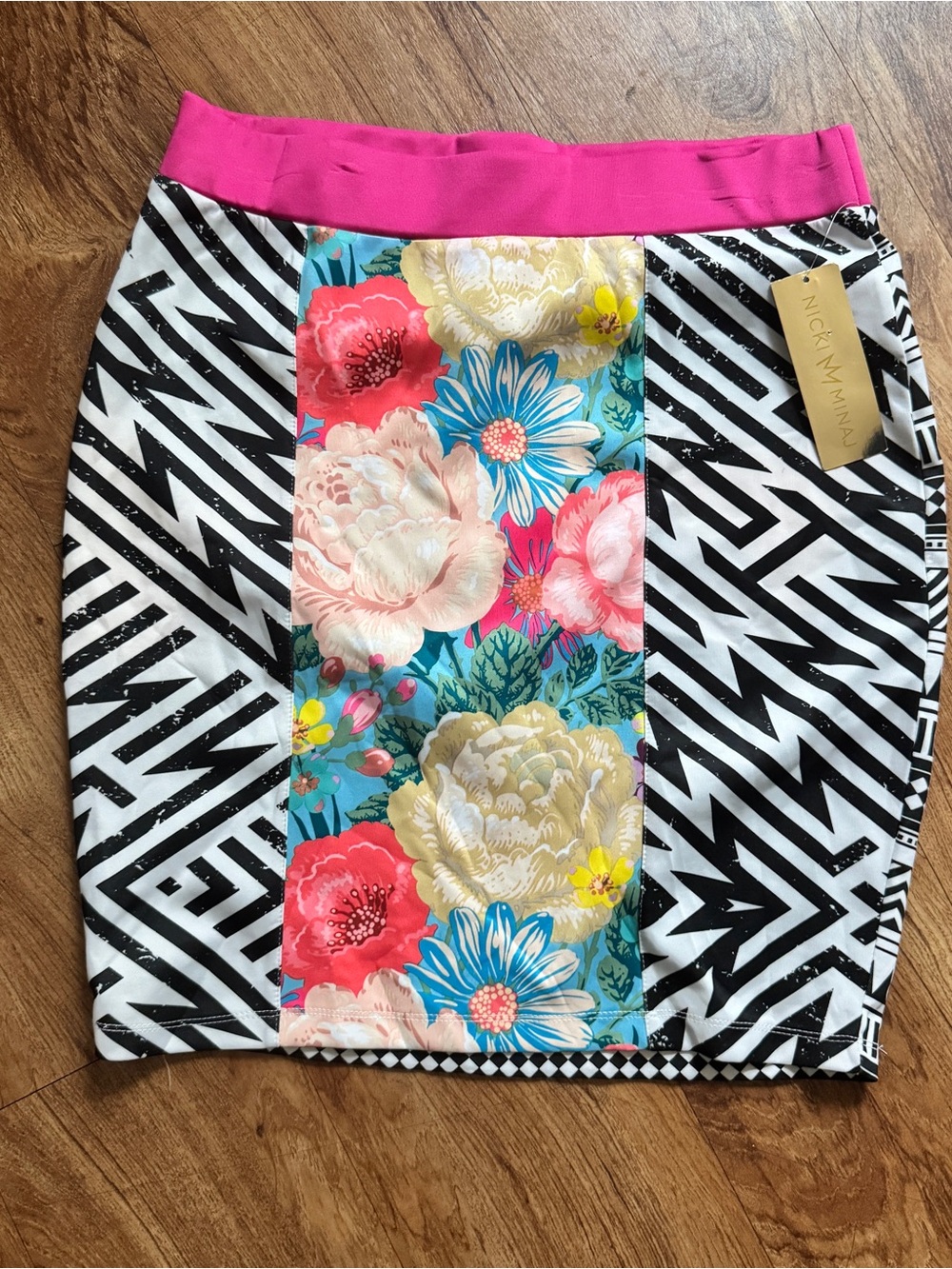 Nicki Minaj Kmart Floral Geometric Pencil Skirt NWT Size L Pink Black White